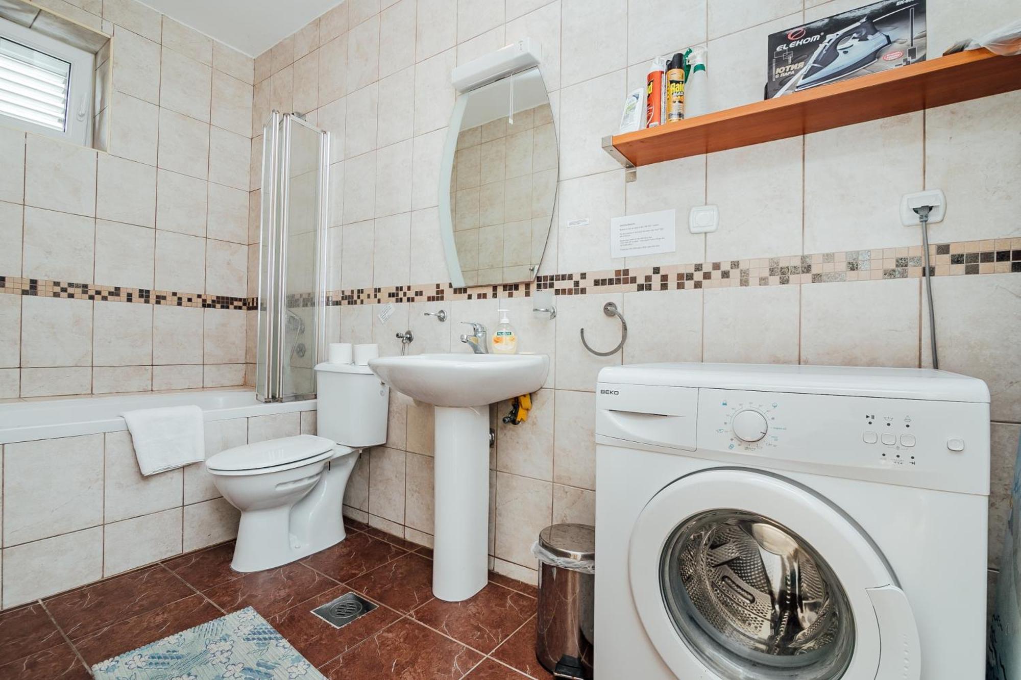 Holiday Home Amanda Hollick Cattaro Esterno foto