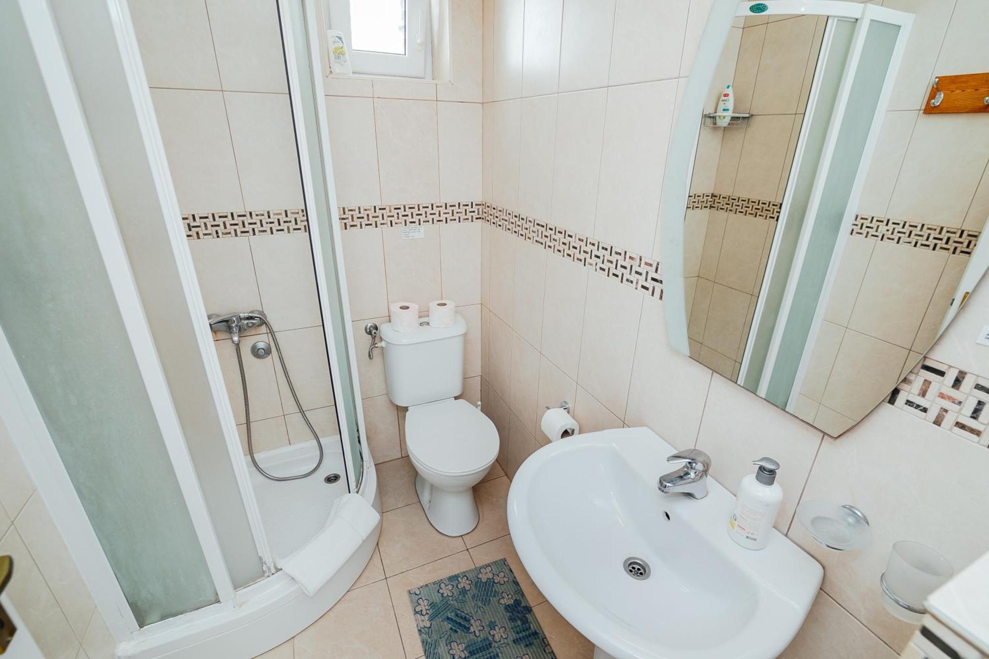 Holiday Home Amanda Hollick Cattaro Esterno foto