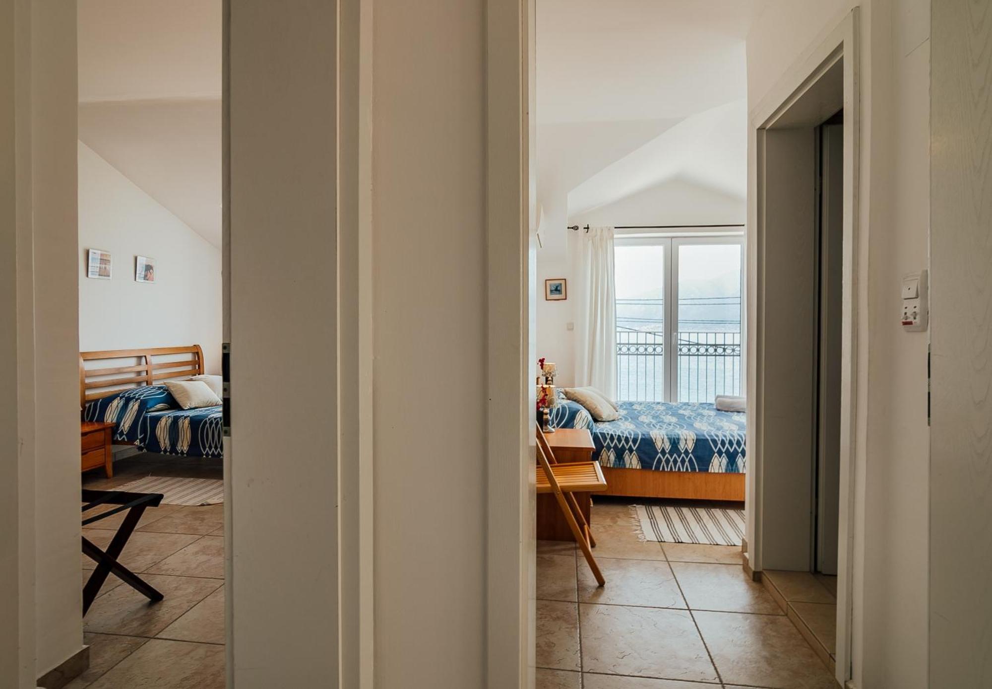 Holiday Home Amanda Hollick Cattaro Esterno foto