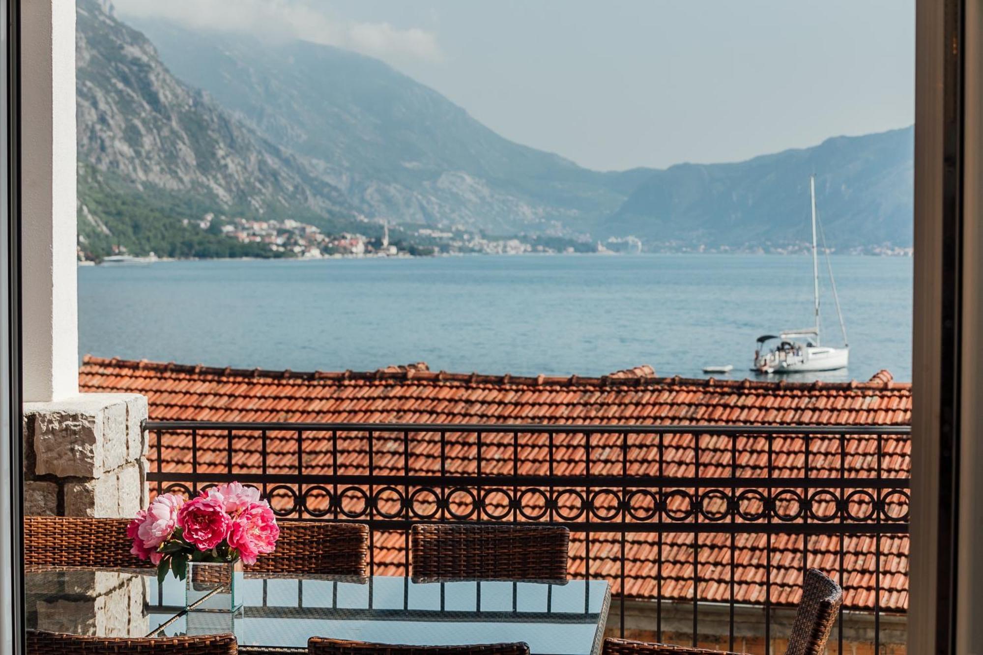 Holiday Home Amanda Hollick Cattaro Esterno foto